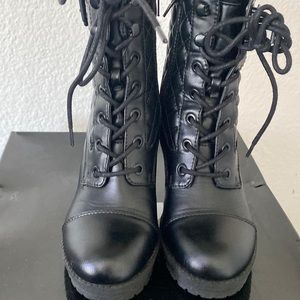Guess Boots ! Like New ! Make me an Offer !